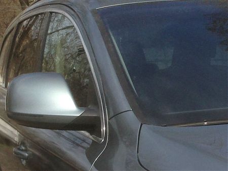 Стойка лобового стекла Audi Q7 после локальной покраски